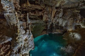 natural bridge caverns